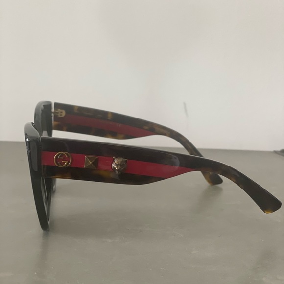 Gucci Sunglasses - Picture 8 of 11